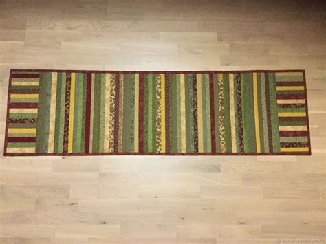 Красивый полосатый коврик - 51 фото