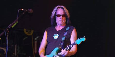 todd mendelsohn net worth
