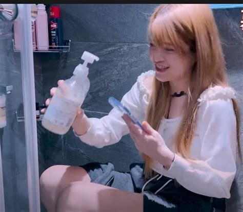 H L Th Thu T L M Phim Si U O N Ng Hot Girl Khi N C M Ng Ng Ng B Y L U Nay Ch Ng Ta