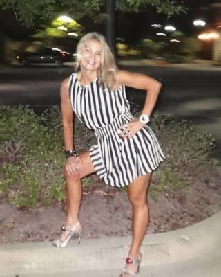 Fit Mature Wife Porn Pictures Xxx Photos Sex Images Pictoa