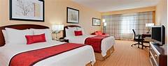 Hotels Near Midway Airport Chicago Modern Rooms With Great Amenities