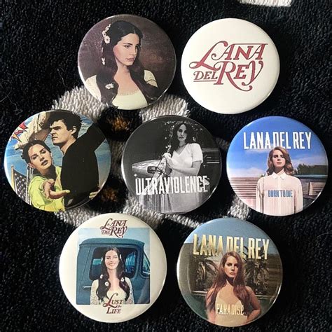 Lana Del Rey Pins The Price Stated Comes With All Depop