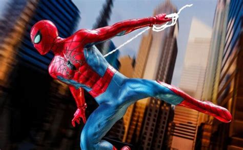 Spider Man Da Hot Toys La Figure Con La Tuta Mk Iv Luminosa Justnerd It