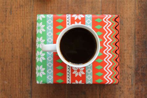 Some Thoughts on Dealing With Coffee Snobs (For Hosts and Guests)