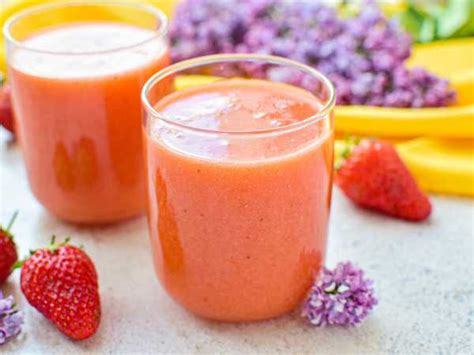 Смузи с клубникой и манго — рецепт с фото пошагово