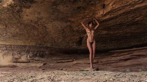 Behind The Cameras Public Photoshoot Naked Girl Posing ThisVid