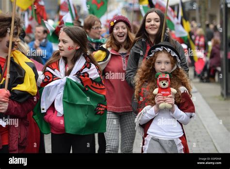 Swansea Wales Uk 28th February 2015 People Taking Part In St David