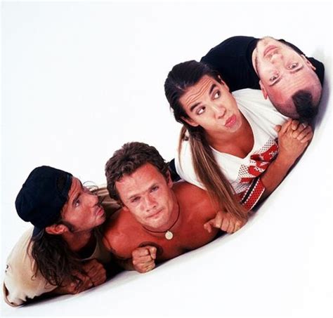 Imagen De Anthony Kiedis Chad Smith And Flea Red Hot Chili Peppers Hot Chili Stuffed Peppers