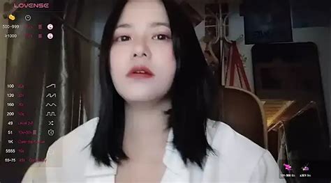 Minnielook Stripchat Live Sex Cam Eemates