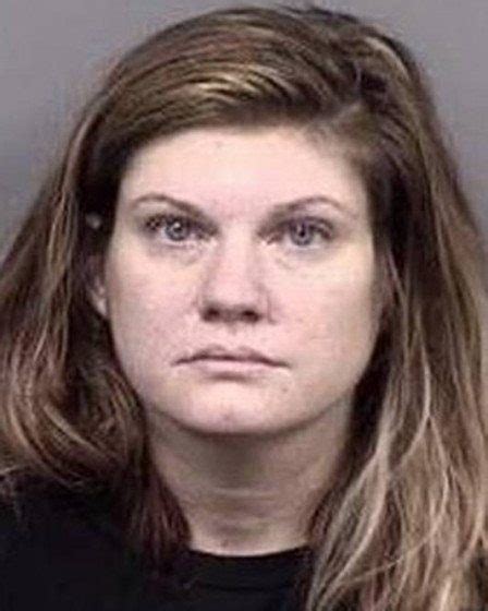 Concurso Elege Dona Da Vagina Mais Bonita Do Brasil Revista Pepper