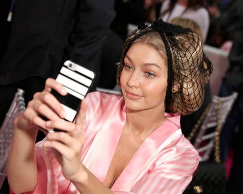 Gigi Hadid 7 Hot Celebs Home