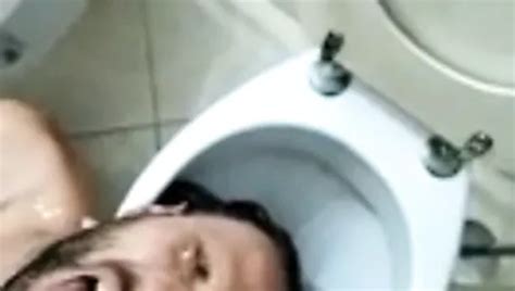 Masturbazione In Bagno Pubblico Gay Porn Xhamster