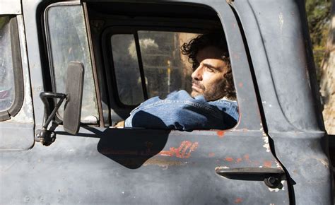 Cr Tica De Humo Bajo El Agua Mariano Mart Nez Y Rodrigo Guirao En Una Historia De Amor Gay