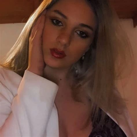 Horny Mature Girl Caught Playing With Her Big Ass Blonde Porn Feat