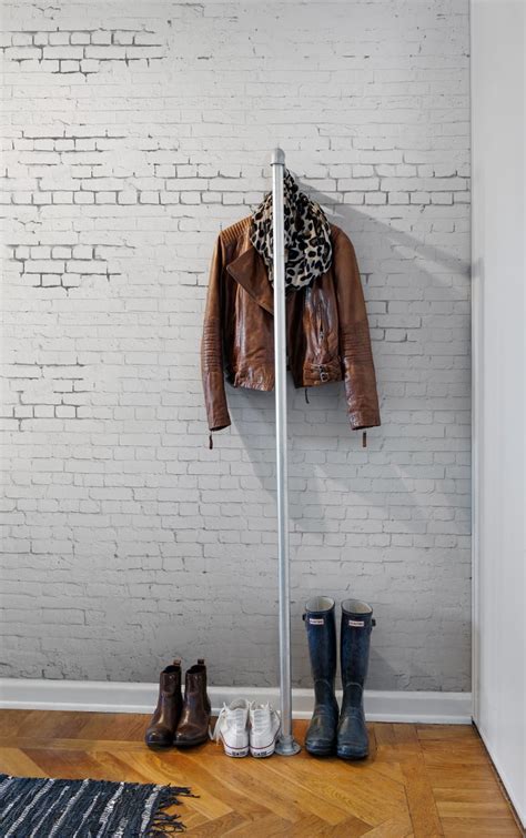 Crumbling Bricks 벽지 Rebel Walls