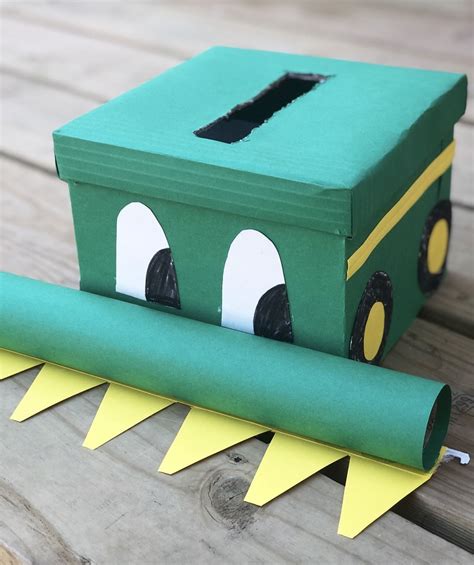 Diy Valentines Shoe Box Boy Pin By Gladys Fabro On Crafts For