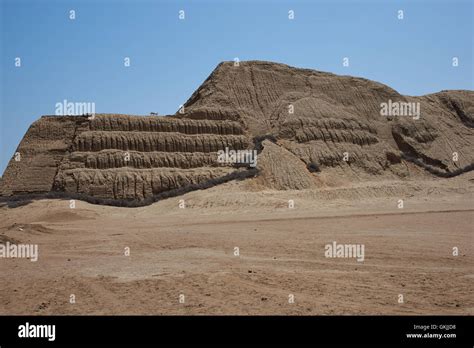 temple   sun huaca del sol stock photo alamy