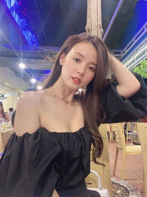 Hot Girl Chuy N H Ng L M Ca S Midu S B Nh N G Ch K D M Tuy N B Th Nh C Ng H N Chi Pu