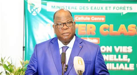 C Te Divoire Aip Laurent Tchagba Encourage Les Femmes Des Eaux Et