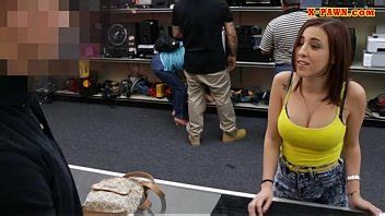 Puta Desagradable Es Follada Por Un Hombre De Empe O Por Una Gran Cadena De Plata Xvideos