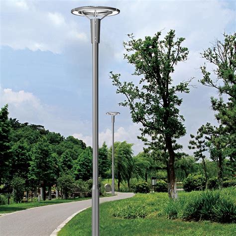 segmented garden lighting pole  elegant design morelux
