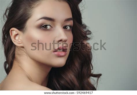 Fashion Portrait Sexy Brunette Model Girl Stock Photo 592469417 Shutterstock