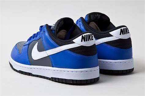 nike dunk  royal blueblack white sneakerfiles