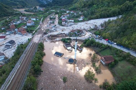 Poplave u BiH: Spasioci traže preživjele, potvrđena smrt 19 ljudi