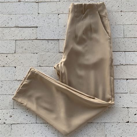 Calça Alfaiataria Slim Detalhe Pences Nude Versátil e elegante Dondoca Moda Feminina