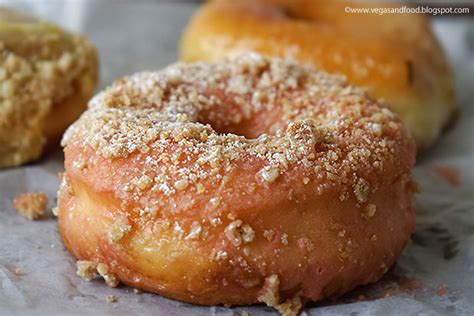 Astro Doughnuts & Fried Chicken - Downtown L.A. - Vegas and Food