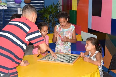 Biblioteca Cora Coralina comemora Dia das Crianças evento especial