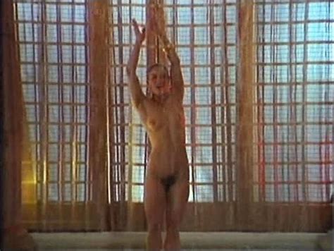 Naked Elsa Montes In Esta Noche Cena Pancho