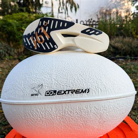 Miro Nude The Lightest Carbon Plated Running Shoe