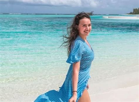 Алина Загитова рассталась со своим возлюбленным | Хоккеисты, Молодые ...