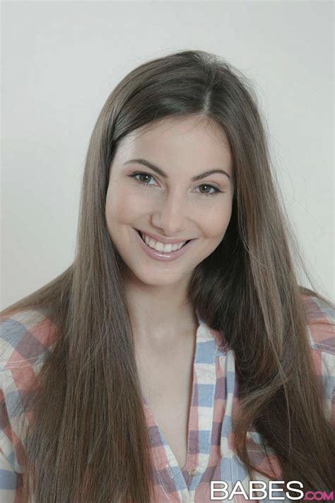 Busty Curvy Vixen With Hot Tits Porn Pictures Xxx Photos Sex Images Pictoa