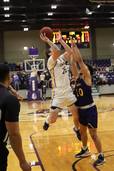 Mens Basketball Gameday Preview No 18 Umhb At Letourneau True To