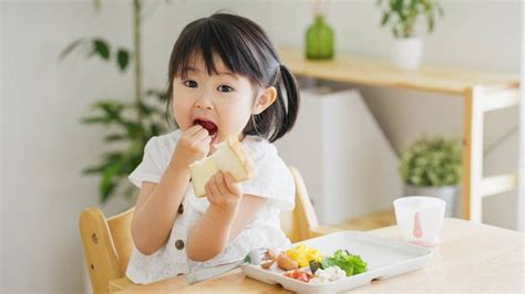 Anak Makan Lahap Tanda Tumbuh Kembangnya Optimal Benar Enggak Ya