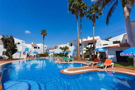 Puerto Caleta Apartments, Caleta De Fuste, Fuerteventura, Canary Islands. Book Puerto Caleta ...