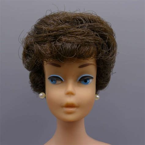 Beautiful Sidepart Bubblecut Vintage Barbie Brunette Doll From