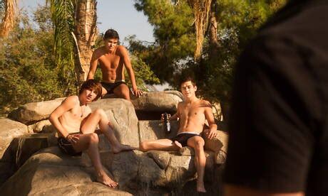 Gay Outdoor Pics And Porn Photos