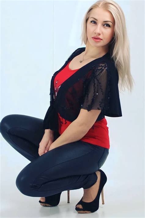 Gorgeous Vera 45 Y O From Dnepr With Blonde Hair ID 470343 LadaDate