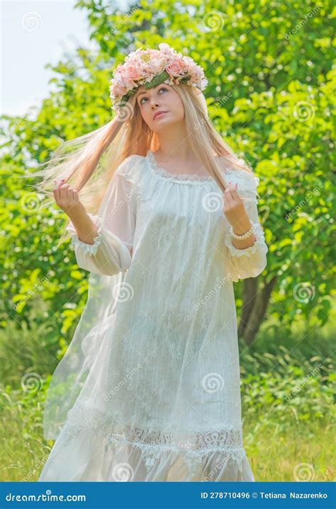 Slavic Bride Nymph Ivana Kupala Pagan Celebrate Stock Photo Image Of Mystical Blonde 278710496