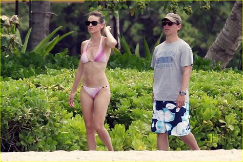 Hilary Swank Pink Bikini In Hawaii Photo Bikini Hilary Swank Photos Just Jared