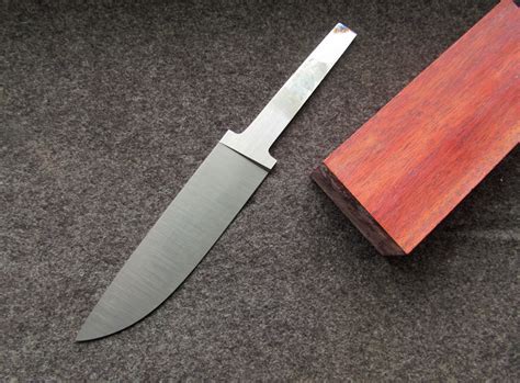 Продам набор для сборки: клин К390 + блудвуд.