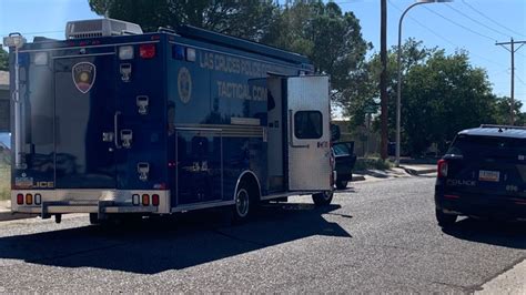 Swat Las Cruces Police Department Respond To Man Barricaded In Home Kdbc