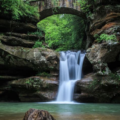 hocking hills hiking trails