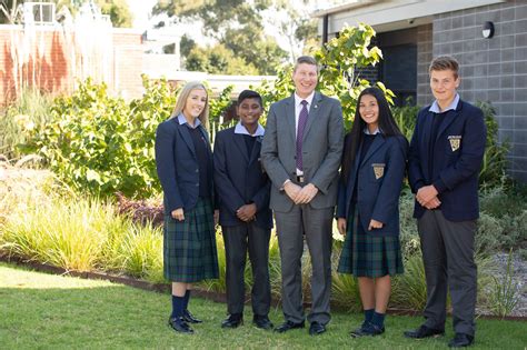 John Paul College