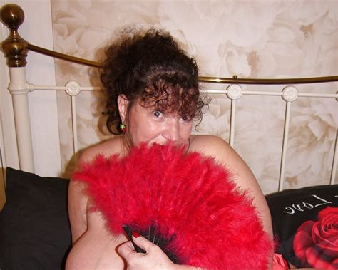 Mature Kim Big Chested 40gg Essex Swinger Superstar ZB Porn