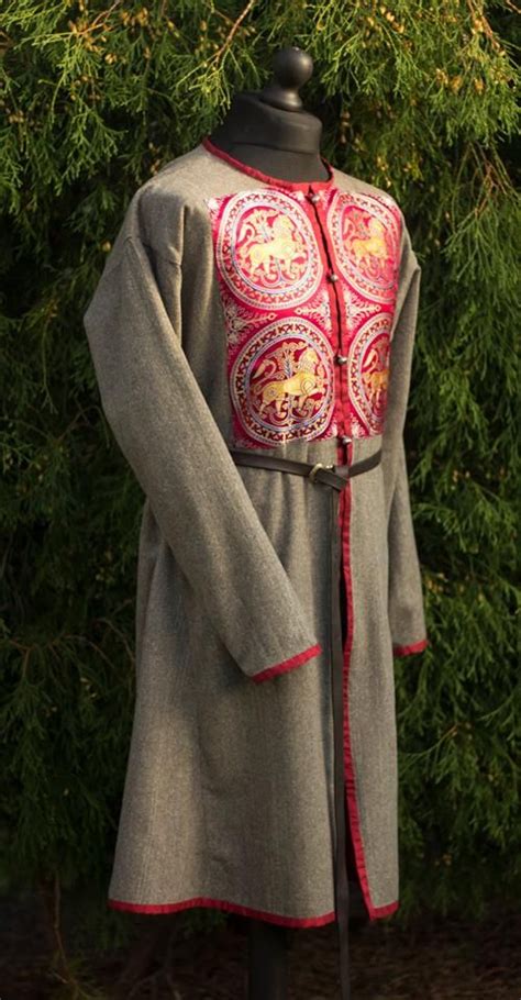 Pin by Alessio on vik | Russian clothing, Historical clothing, Viking age
