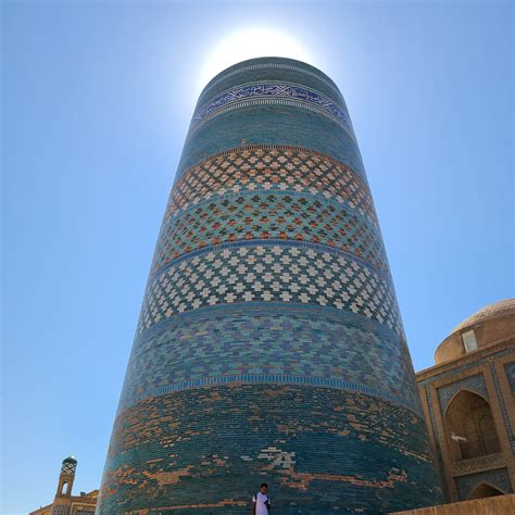 Do Foreign Tourists Still Need Registration Slips in Uzbekistan?